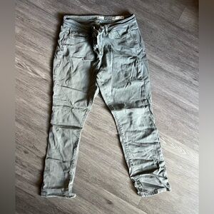 J. Jill Women’s Authentic Fit Slim Ankle Jeans